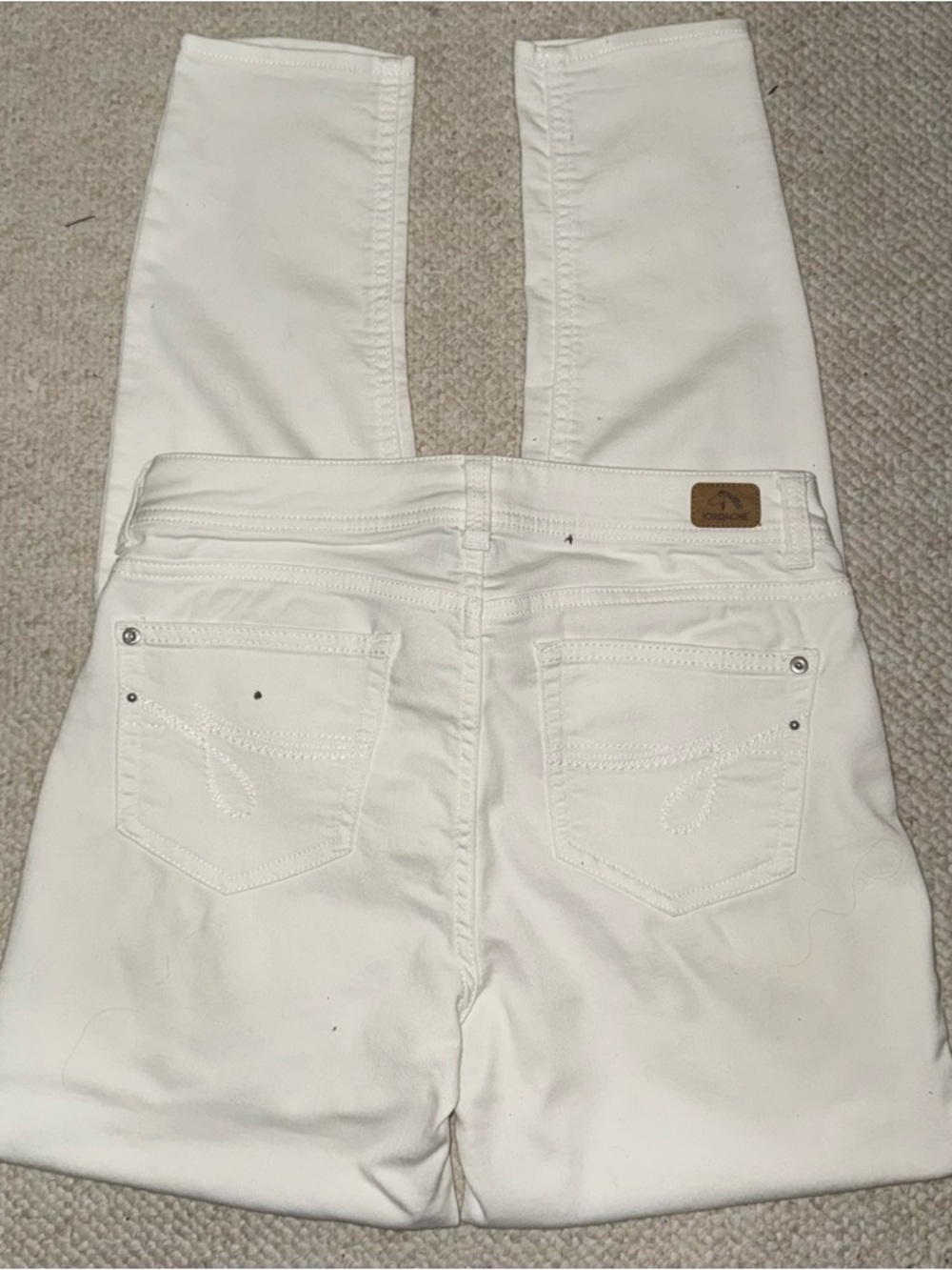 White Jordache Extra Stretch Skinny Jeans, Sz 8 - Picture 3 of 10